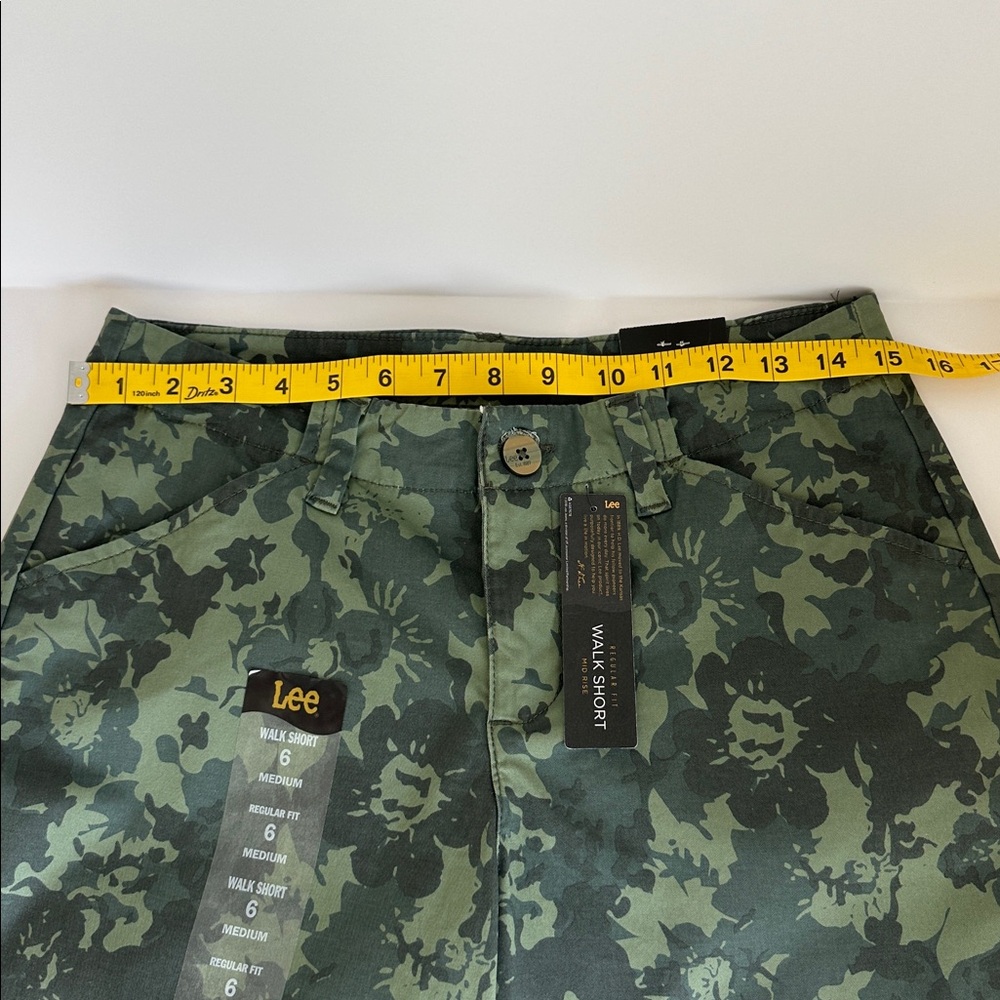 LEE women’s Olive Camouflage Flat Front Shorts. - Picture 7 of 14